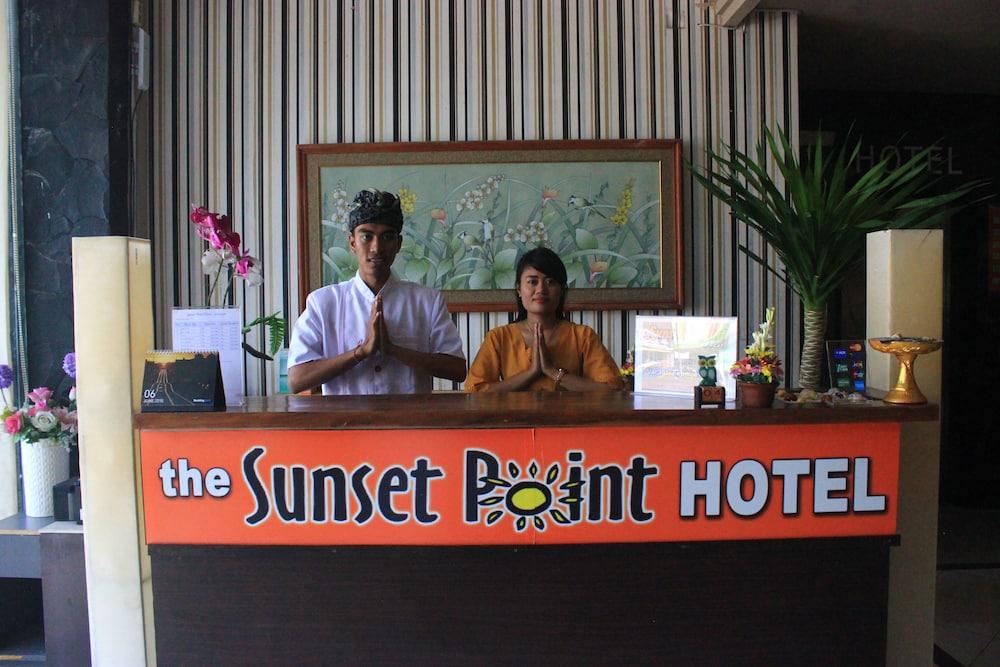 Sans Sunset Point Seminyak Hotel Exterior photo